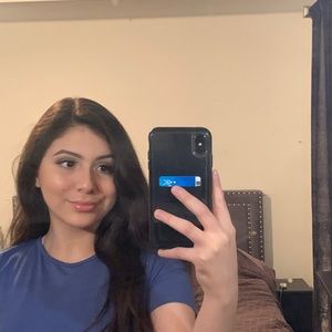 Meet your Posher, Fernanda